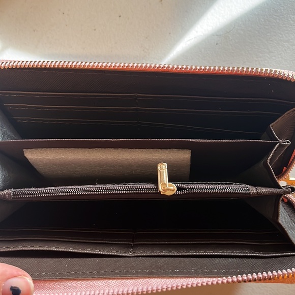 Wallet - Picture 2 of 2